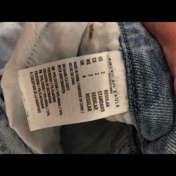 Curvy A&E mom jeans - Picture 8 of 8